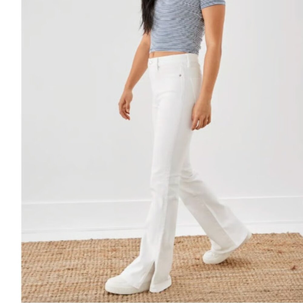 NWOT American Eagle Super High-Waisted Festival Flare Jeans Bright White 20R